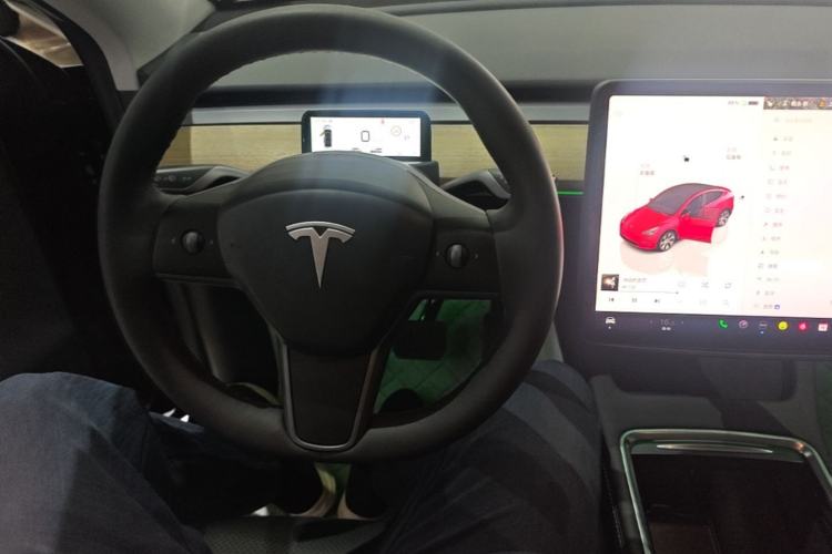 Used Tesla Model Y 2022 Revised Version Rear-Wheel Drive Center Console