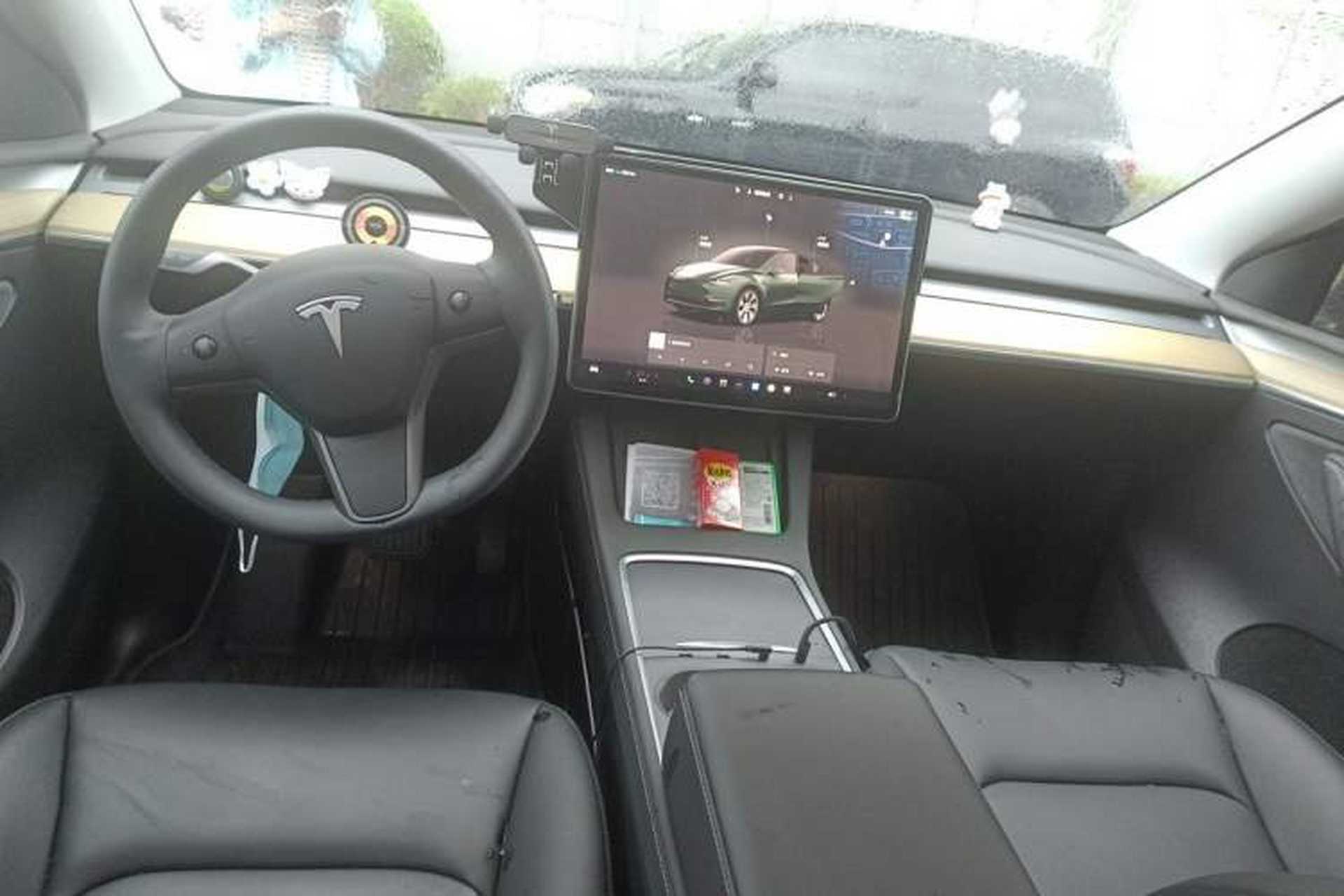 Used Tesla Model Y 2022 Revised Version Rear-Wheel Drive Center Console