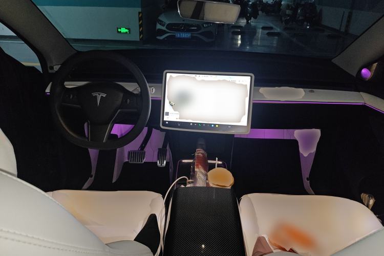 Used Tesla Model Y 2022 Rear-Wheel-Drive Version Center Console