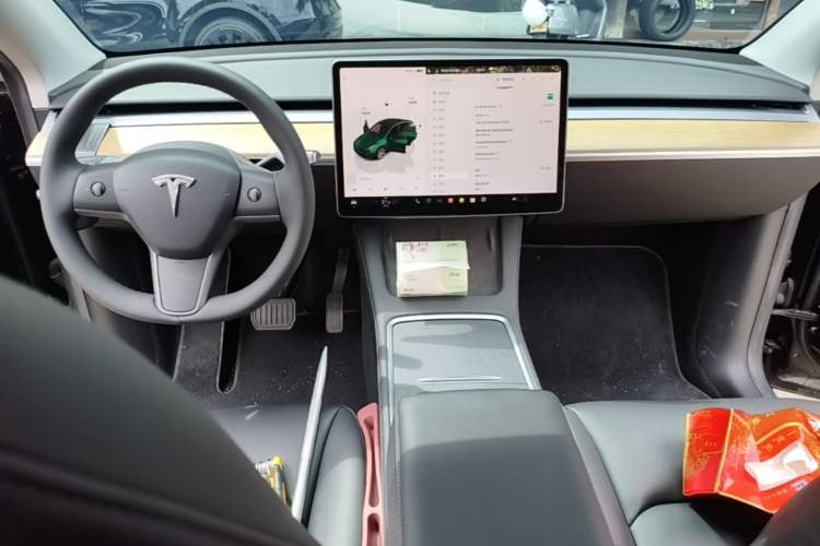 Used Tesla Model Y 2022 Revised Version Rear-Wheel Drive Center Console