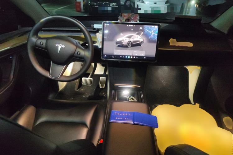 Used Tesla Model Y 2022 Revised Version Rear-Wheel Drive Center Console