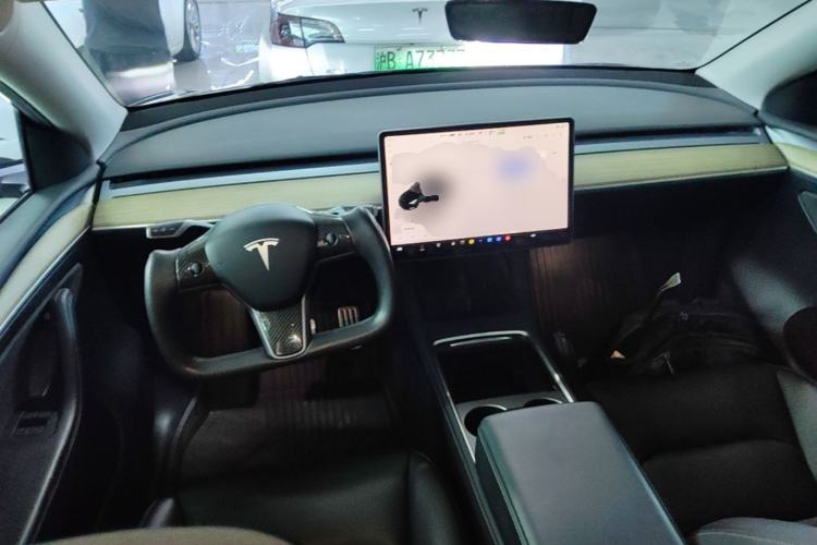 Used Tesla Model Y 2022 Rear-Wheel-Drive Version Center Console