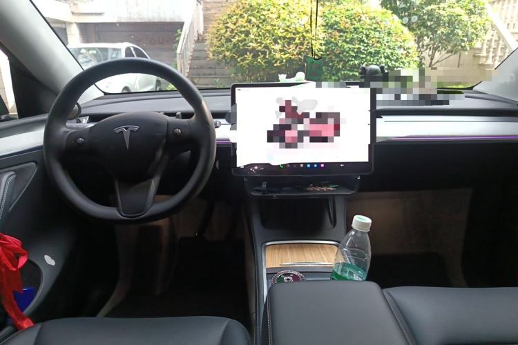 Used Tesla Model Y 2022 Revised Version Rear-Wheel Drive Center Console