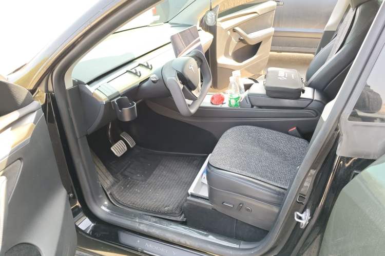 Used Tesla Model Y 2022 Performance High-Performance All-Wheel-Drive Version Driver Seat