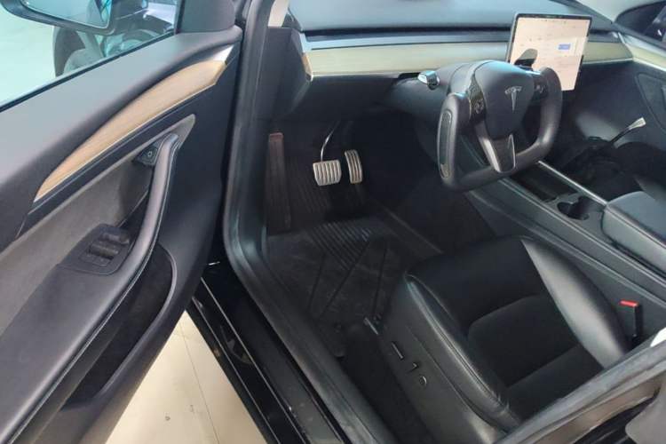 Used Tesla Model Y 2022 Rear-Wheel-Drive Version Driver Seat