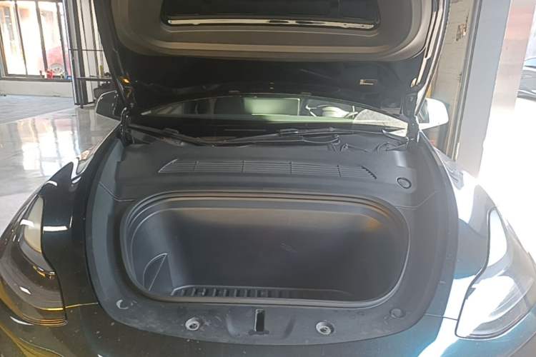 Used Tesla Model Y 2022 Revised Version Rear-Wheel Drive Engine Bay