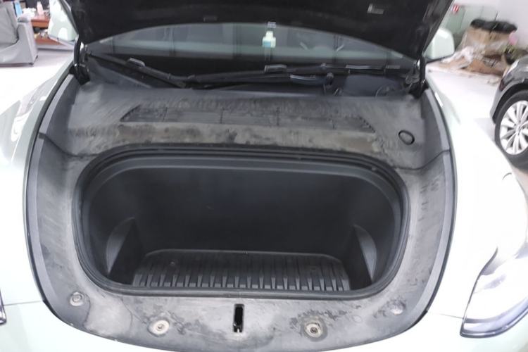 Used Tesla Model Y 2022 Rear-Wheel-Drive Version Engine Bay
