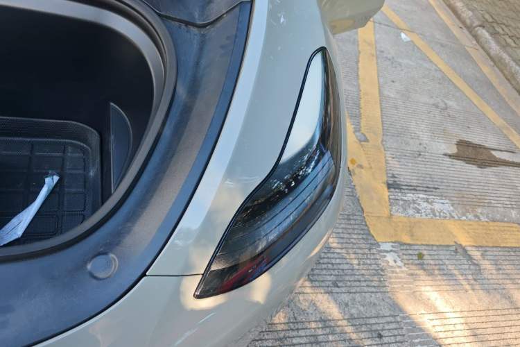 Used Tesla Model Y 2022 Rear-Wheel-Drive Version Engine Bay Left