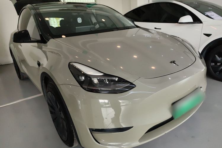 Used Tesla Model Y 2022 Long-Range All-Wheel-Drive Version Exterior 1