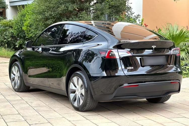 Used Tesla Model Y 2022 Revised Version Rear-Wheel Drive Exterior 3