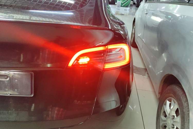 Used Tesla Model Y 2022 Rear-Wheel-Drive Version Exterior 3