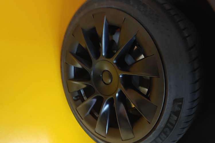 Used Tesla Model Y 2022 Revised Version Rear-Wheel Drive Exterior 5