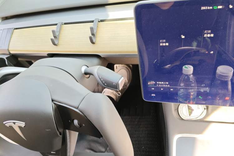 Used Tesla Model Y 2022 Performance High-Performance All-Wheel-Drive Version Gear Lever