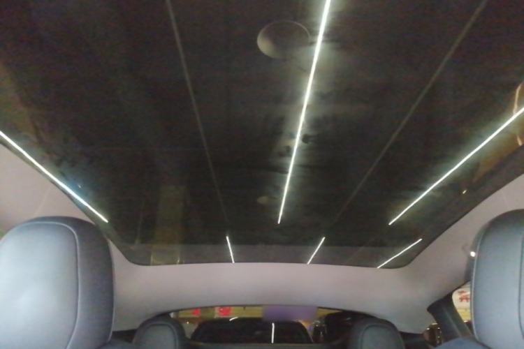 Used Tesla Model Y 2022 Rear-Wheel-Drive Version Headliner