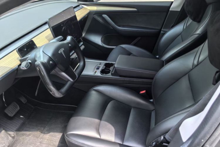 Used Tesla Model Y 2022 Revised Version Rear-Wheel Drive Interior 2