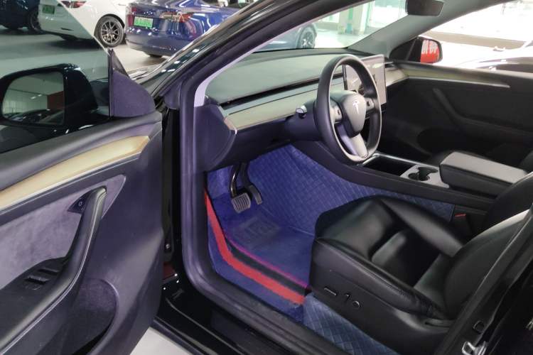 Used Tesla Model Y 2022 Revised Version Rear-Wheel Drive Interior 3