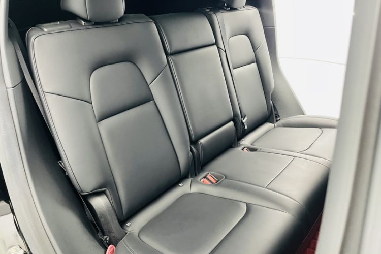 Used Tesla Model Y 2022 Rear-Wheel-Drive Version Interior 4