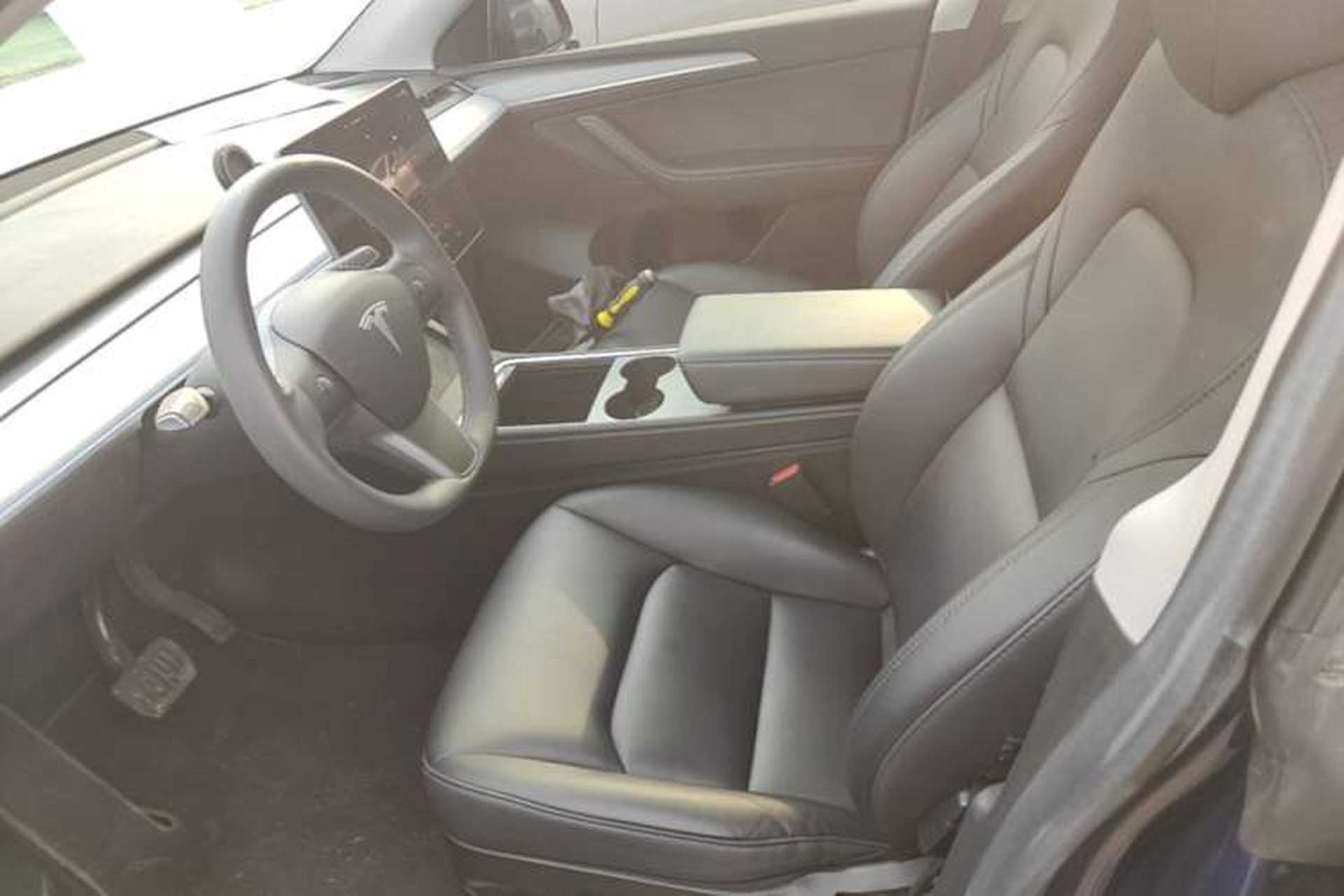 Used Tesla Model Y 2022 Rear-Wheel-Drive Version Left Front Seat