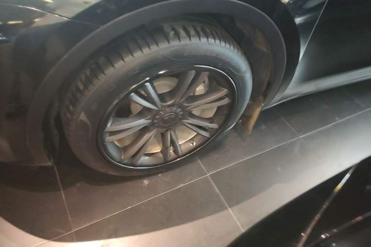 Used Tesla Model Y 2022 Revised Version Rear-Wheel Drive Left Front Wheel Hub