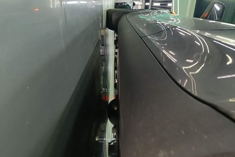 Used Tesla Model Y 2022 Revised Version Rear-Wheel Drive Left Side Sill