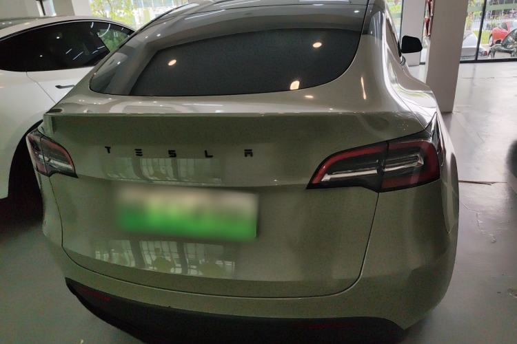 Used Tesla Model Y 2022 Long-Range All-Wheel-Drive Version Rear
