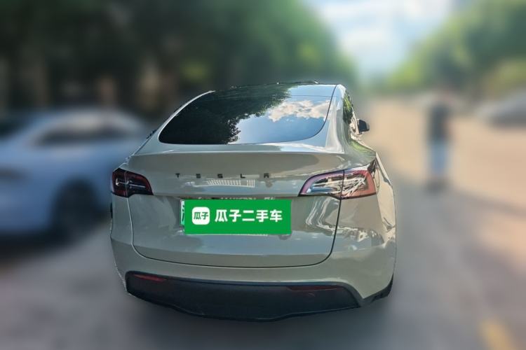 Used Tesla Model Y 2022 Rear-Wheel-Drive Version Rear Right 45 Deg