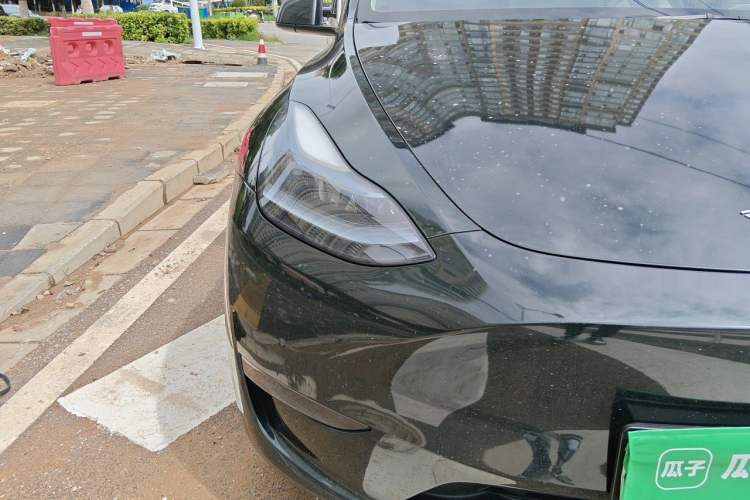 Used Tesla Model Y 2022 Performance High-Performance All-Wheel-Drive Version Right Front Headlight