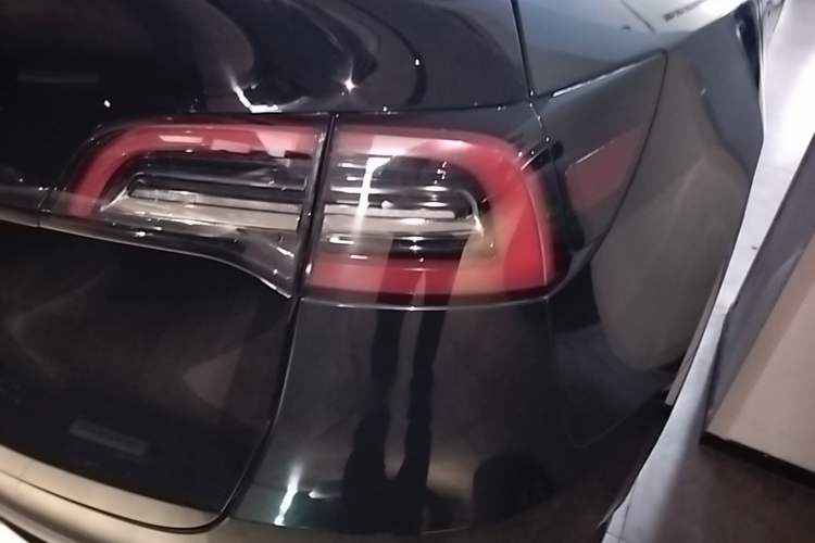 Used Tesla Model Y 2022 Revised Version Rear-Wheel Drive Right Rear Taillight