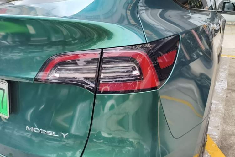 Used Tesla Model Y 2022 Revised Version Rear-Wheel Drive Right Rear Taillight