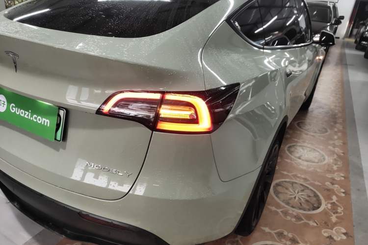 Used Tesla Model Y 2022 Rear-Wheel-Drive Version Right Rear Taillight