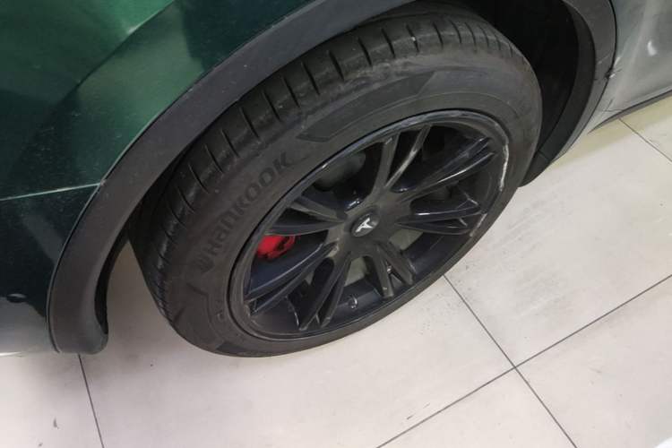 Used Tesla Model Y 2022 Revised Version Rear-Wheel Drive Right Rear Wheel Hub