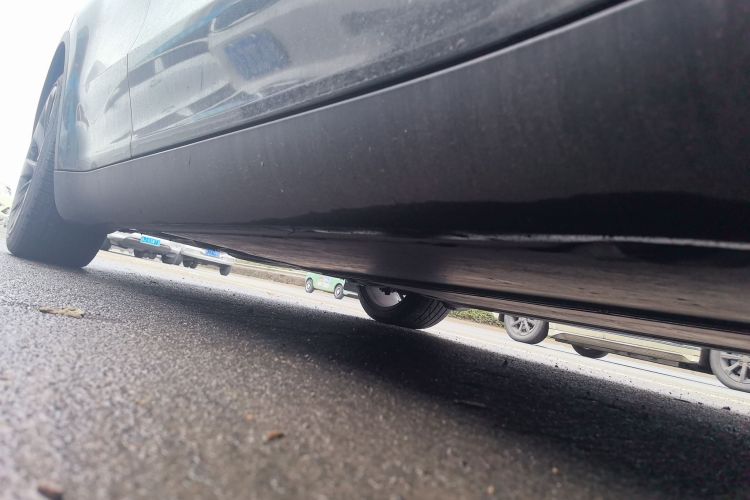 Used Tesla Model Y 2022 Rear-Wheel-Drive Version Right Side Sill