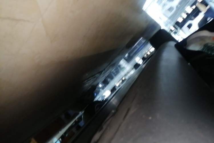 Used Tesla Model Y 2022 Rear-Wheel-Drive Version Right Side Sill