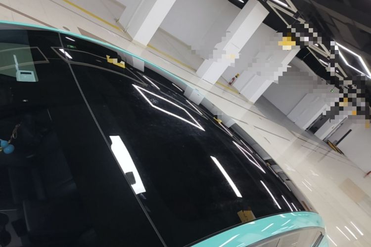 Used Tesla Model Y 2022 Long-Range All-Wheel-Drive Version Roof