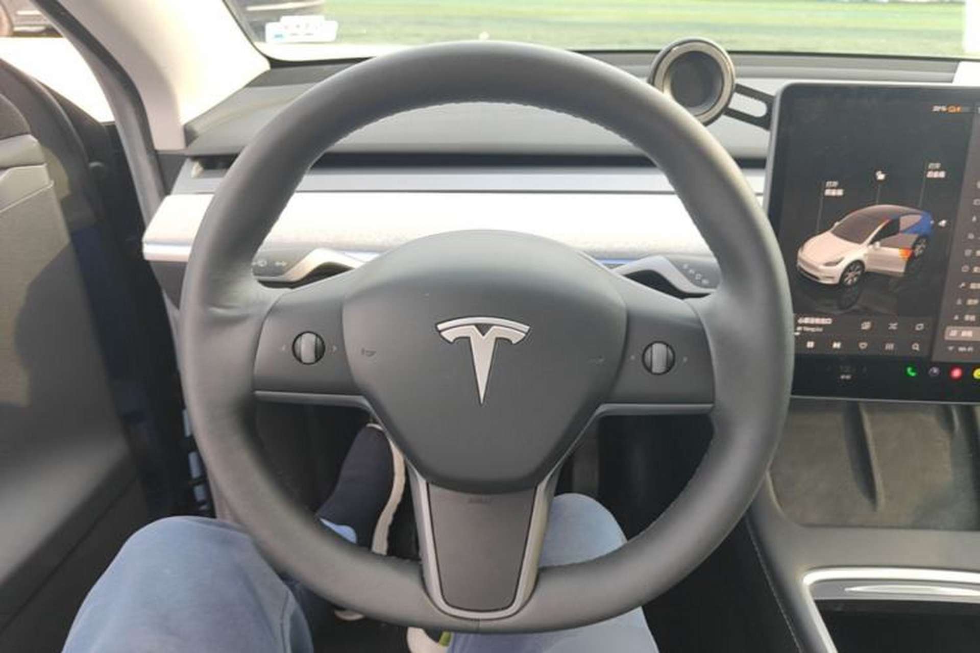 Used Tesla Model Y 2022 Rear-Wheel-Drive Version Steering Wheel