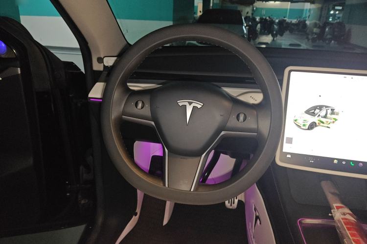 Used Tesla Model Y 2022 Rear-Wheel-Drive Version Steering Wheel