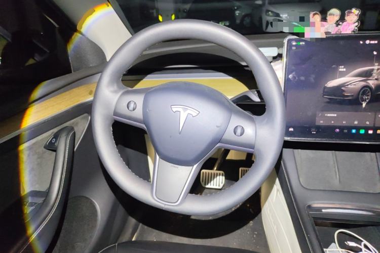 Used Tesla Model Y 2022 Revised Version Rear-Wheel Drive Steering Wheel