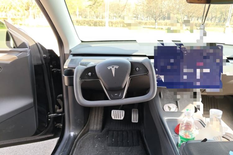 Used Tesla Model Y 2022 Performance High-Performance All-Wheel-Drive Version Steering Wheel