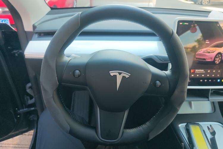 Used Tesla Model Y 2022 Rear-Wheel-Drive Version Steering Wheel