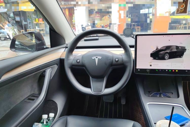 Used Tesla Model Y 2022 Revised Version Rear-Wheel Drive Steering Wheel