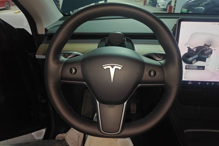 Used Tesla Model Y 2022 Revised Version Long-Range All-Wheel Drive Steering Wheel