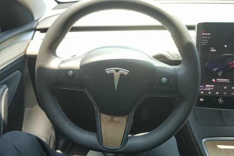 Used Tesla Model Y 2022 Revised Version Rear-Wheel Drive Steering Wheel