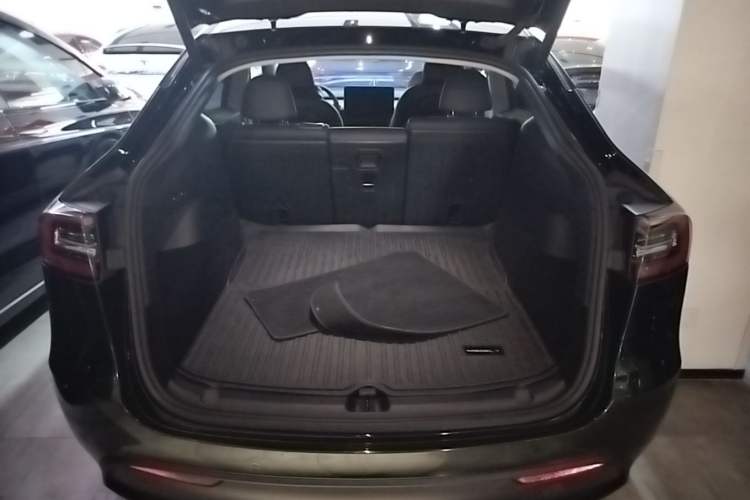 Used Tesla Model Y 2022 Revised Version Rear-Wheel Drive Trunk
