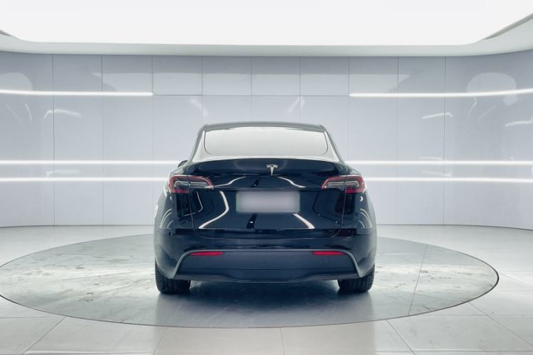 Used Tesla Model Y 2022 Rear-Wheel-Drive Version Trunk