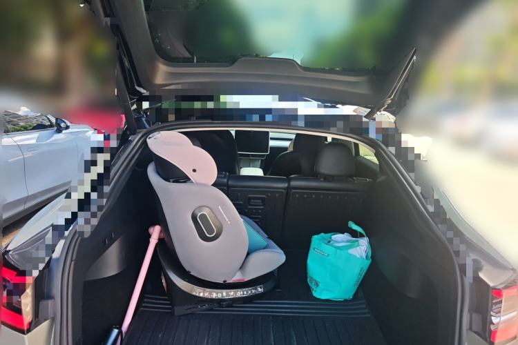 Used Tesla Model Y 2022 Rear-Wheel-Drive Version Trunk