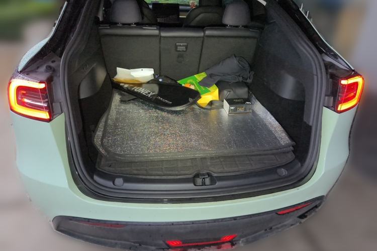 Used Tesla Model Y 2022 Rear-Wheel-Drive Version Trunk