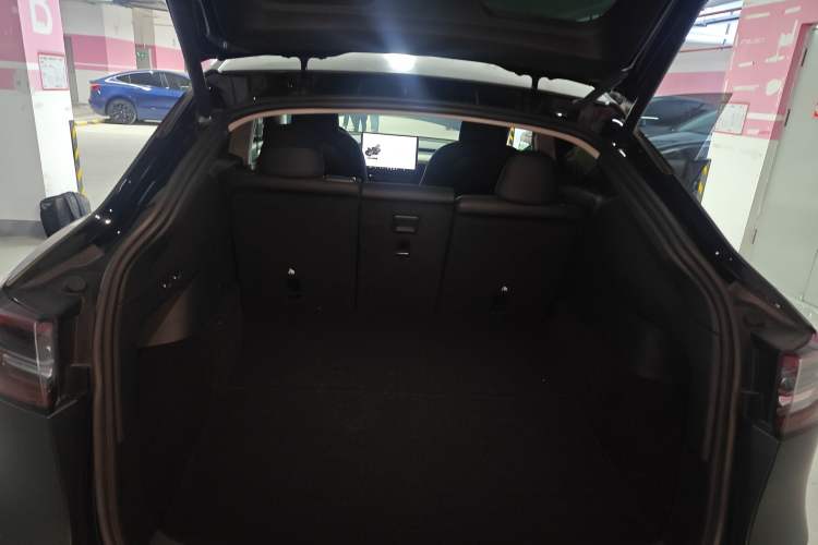 Used Tesla Model Y 2022 Revised Version Long-Range All-Wheel Drive Trunk