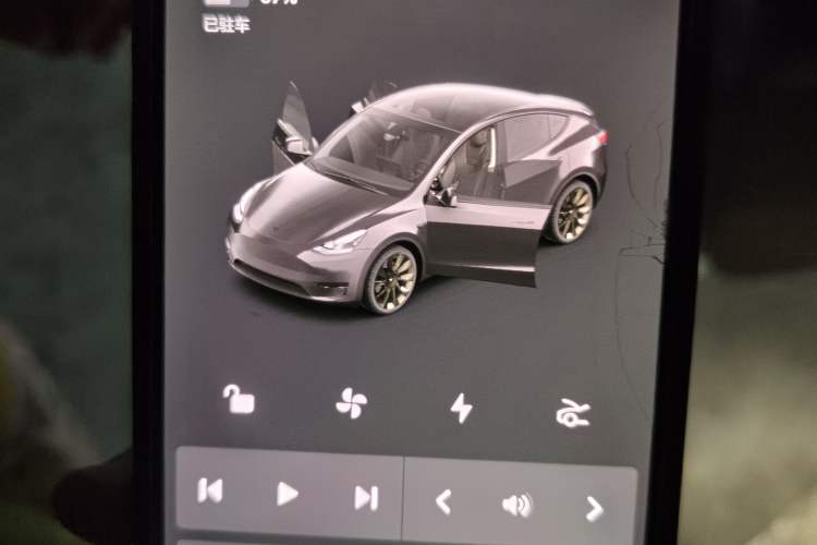 Used Tesla Model Y 2022 Revised Version Rear-Wheel Drive Vehicle Key
