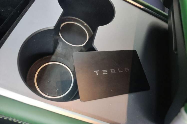 Used Tesla Model Y 2022 Revised Version Rear-Wheel Drive Vehicle Key