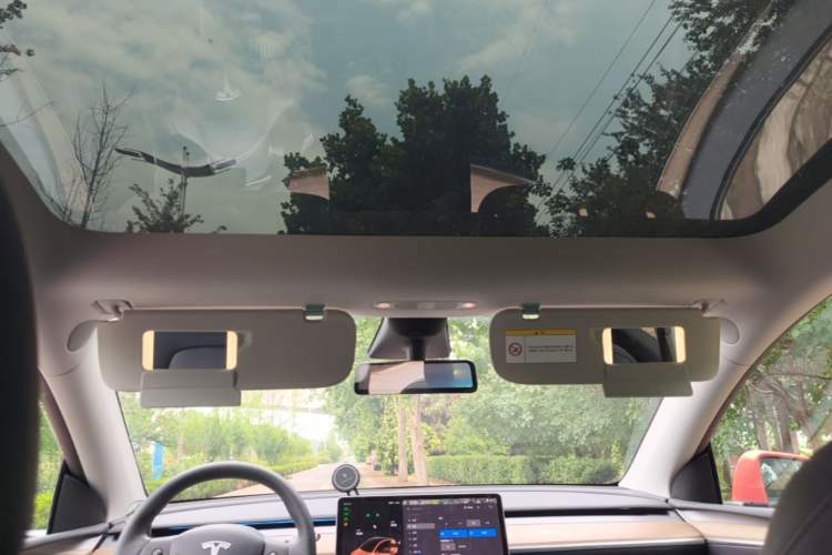 Used Tesla Model Y 2022 Revised Version Long-Range All-Wheel Drive Headliner